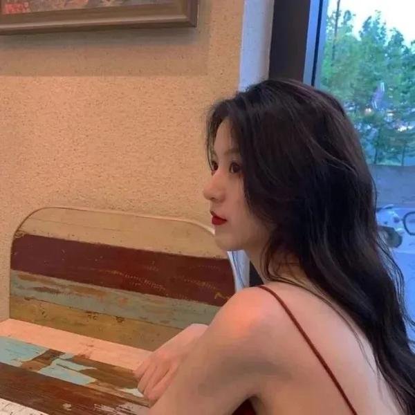 香港艾曼妞粤语